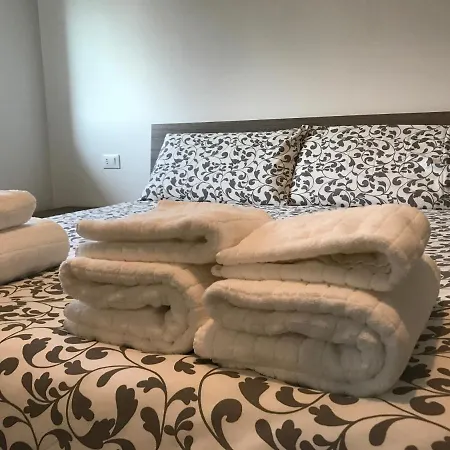 Home Hotel *