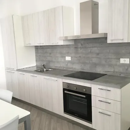 Home Hotel Aparthotel 4*