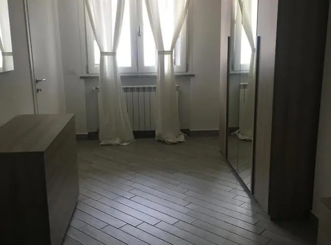 Home Hotel